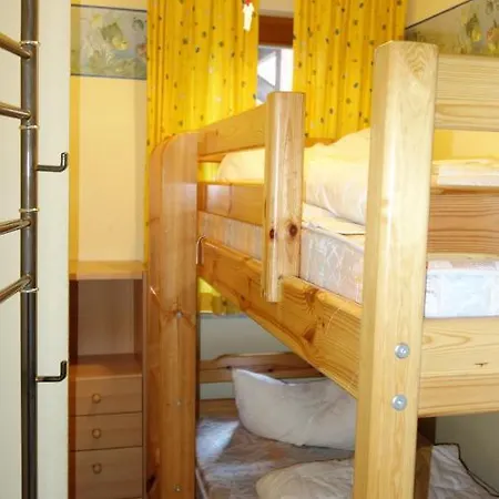 7 Im Fischerhaus Wintergarten Und Terrasse Mit Strandkorb Зеллин