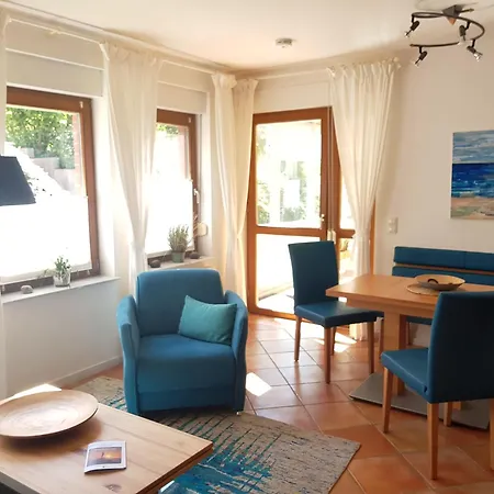 7 Im Fischerhaus Wintergarten Und Terrasse Mit Strandkorb * Sellin (Rugen)