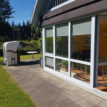7 Im Fischerhaus Wintergarten Und Terrasse Mit Strandkorb * Sellin (Rugen)